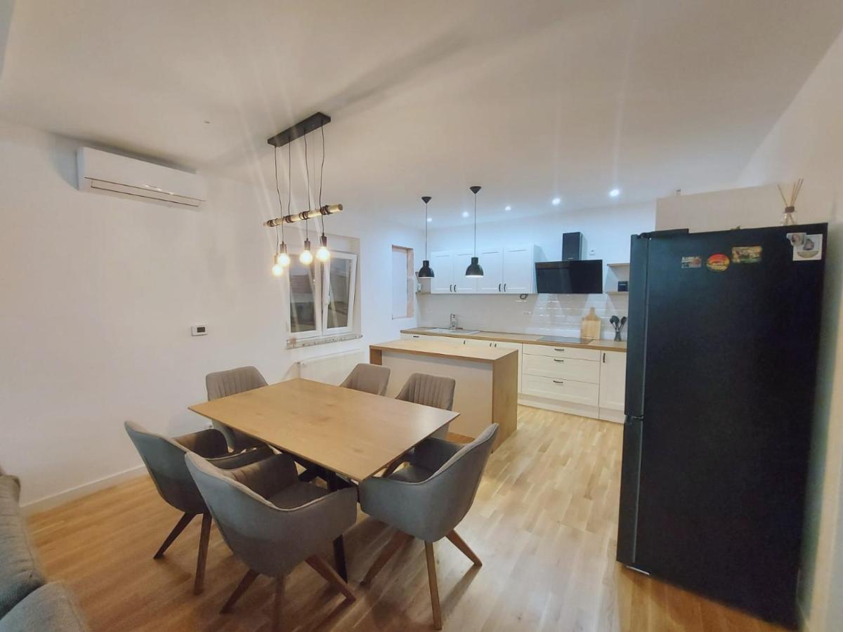Apartman Konfidenca Biograd Na Moru Exteriör bild